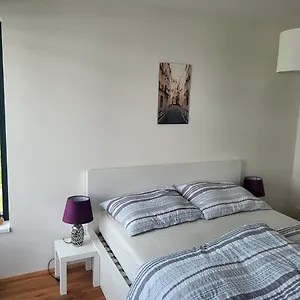 New In Karlin, 8, Close To Center Praha